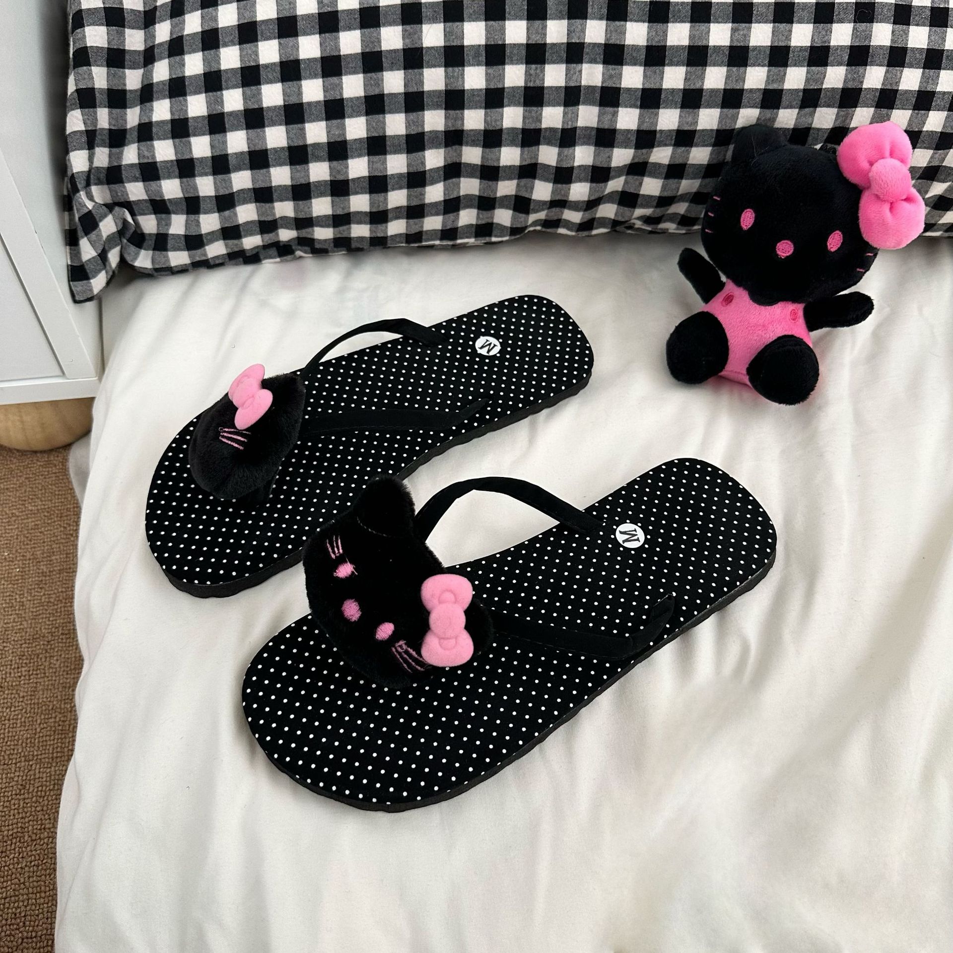 Hello Kitty Cartoon Flip-flops - Summer Kids Clothing บทวิจารณ์และราคา